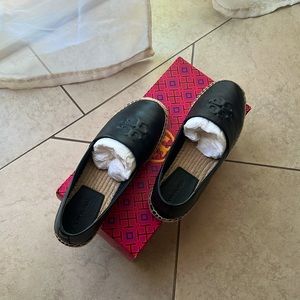 Like New Mint (with box) Tory Burch Evelyn Espadrilles Black Size 7